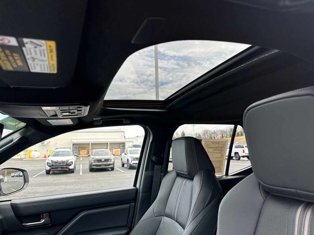 Used 2025 Toyota 4Runner Limited w/ Tow Technology Package image 26