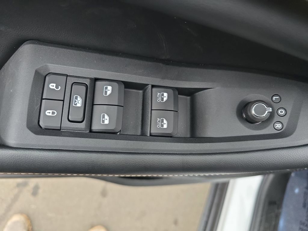 New 2025 Jeep Grand Cherokee L Limited w/ MOPAR Finishing Package image 30