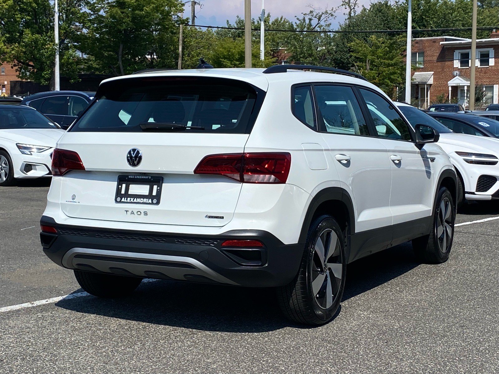 Certified 2024 Volkswagen Taos S AWD/4WD image 3