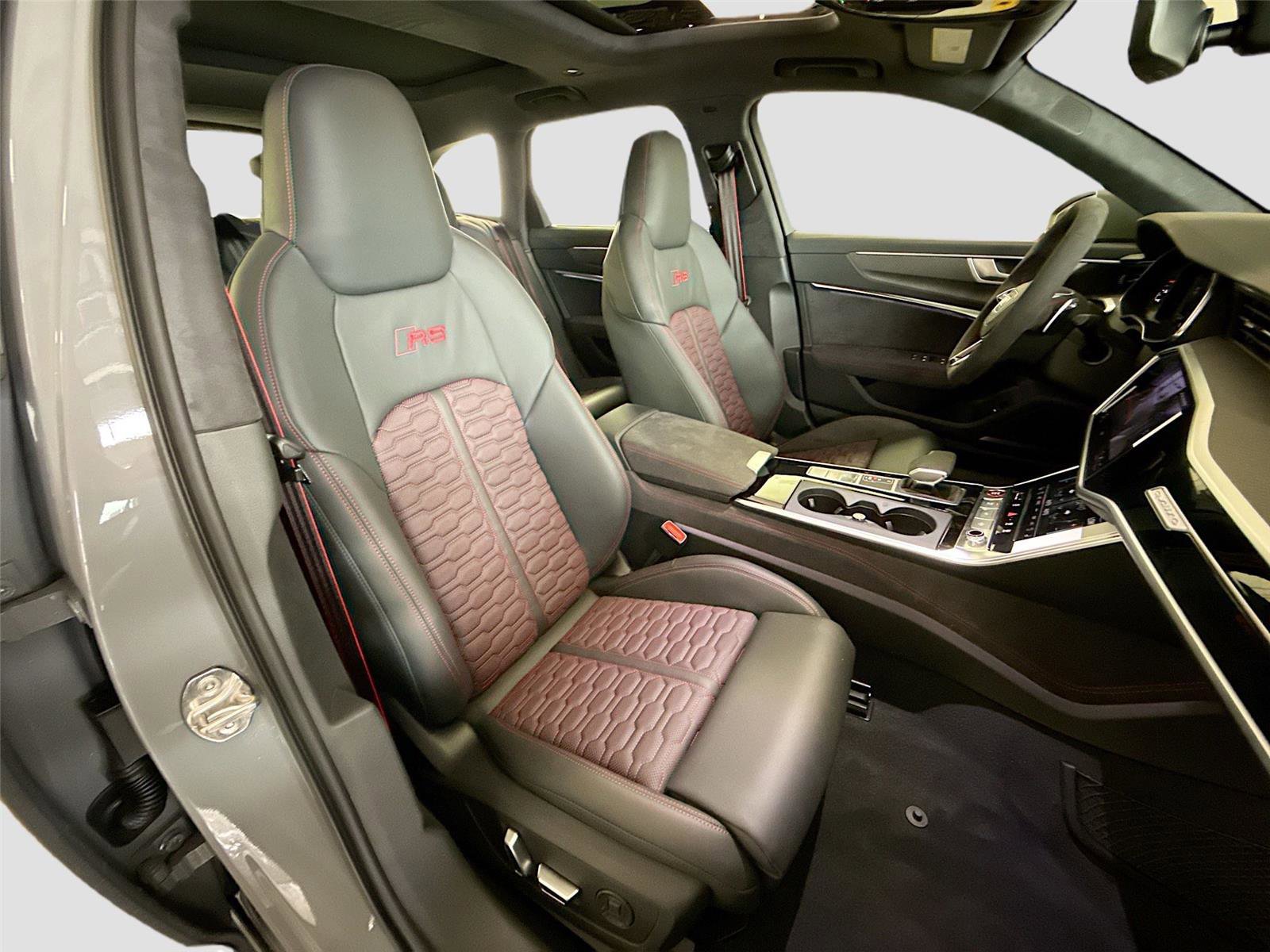 New 2026 Audi RS 6 performance AWD/4WD image 30