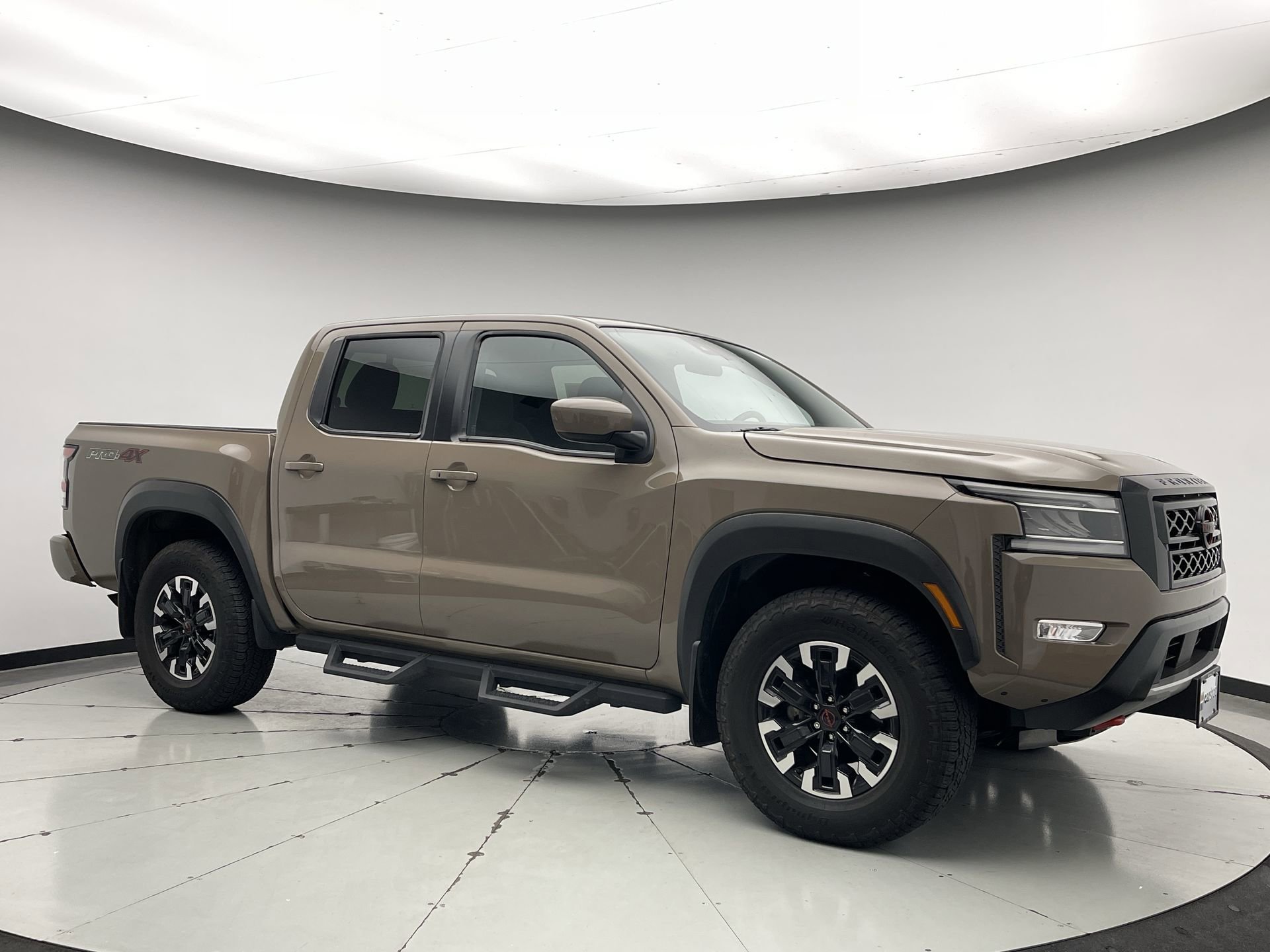 Used 2024 Nissan Frontier PRO-4X w/ Technology Package AWD/4WD image 6