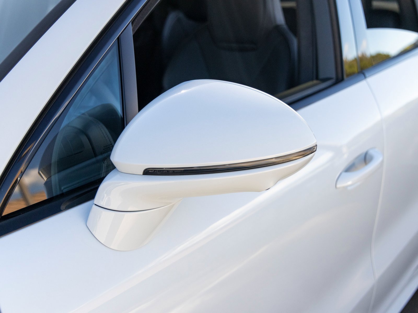 New 2025 Porsche Cayenne Turbo image 17