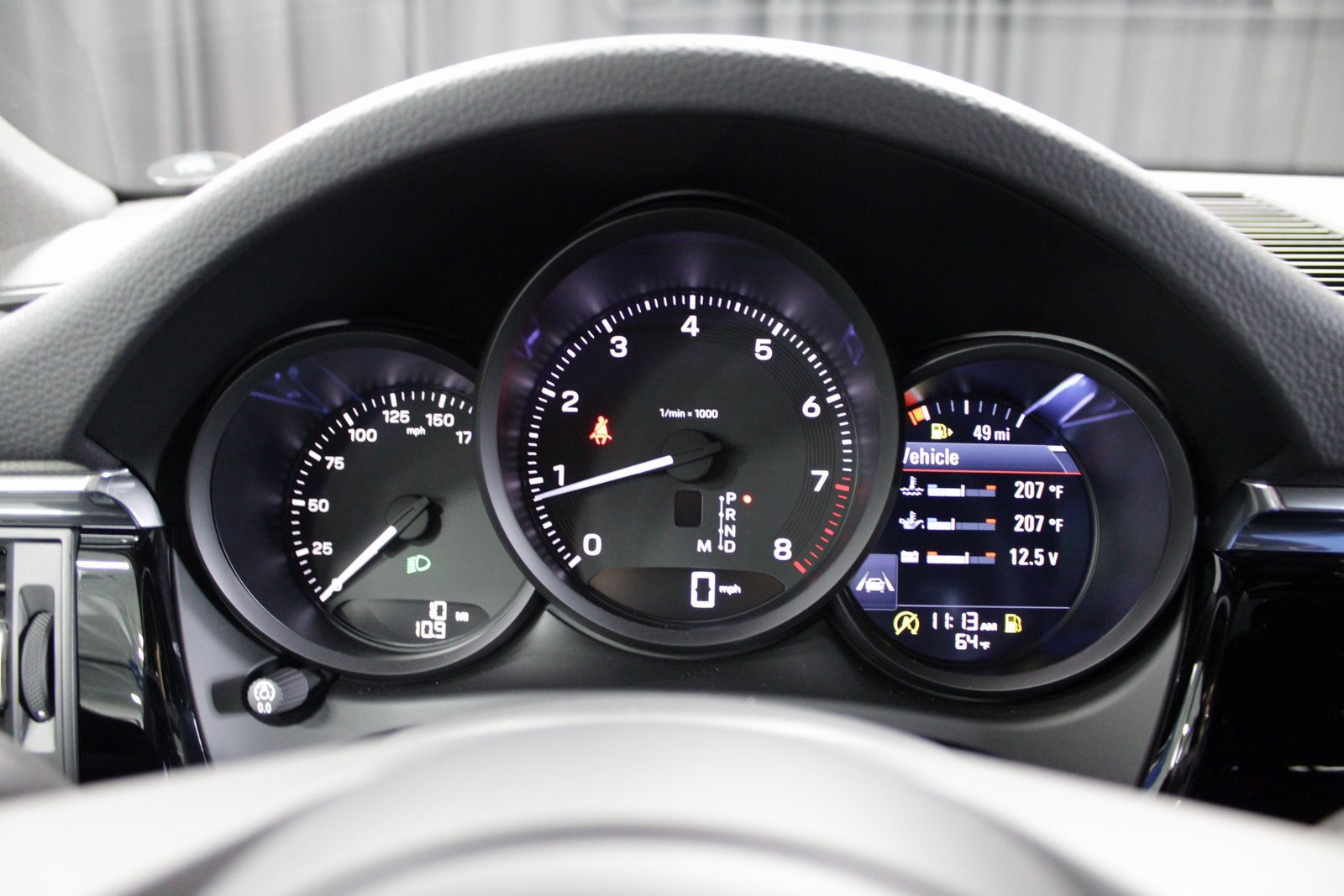 New 2026 Porsche Macan image 31