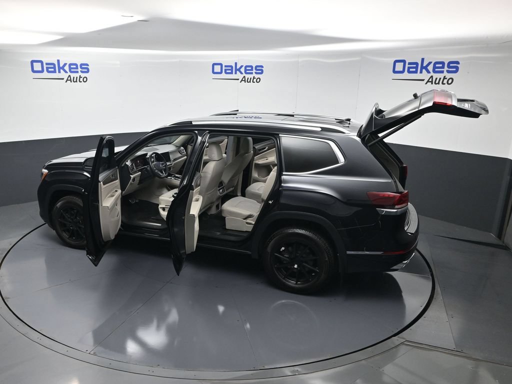 Used 2024 Volkswagen Atlas SEL Premium R-Line AWD/4WD image 62