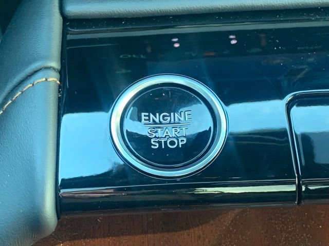 New 2025 Lincoln Navigator Black Label image 25