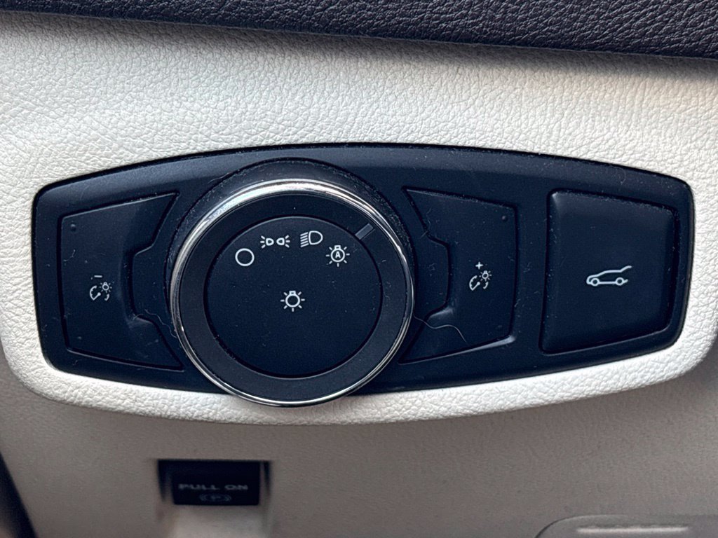 Used 2016 Lincoln MKC Reserve w/ Lincoln MKC Climate Package FWD image 30