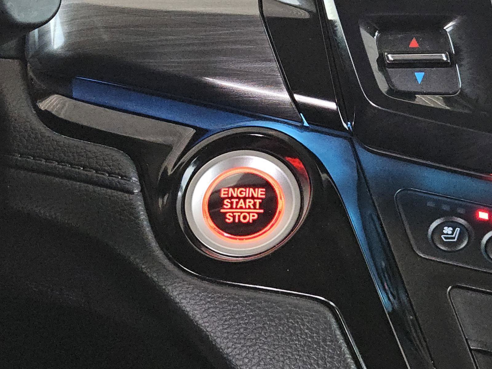 Used 2024 Honda Odyssey Elite image 16