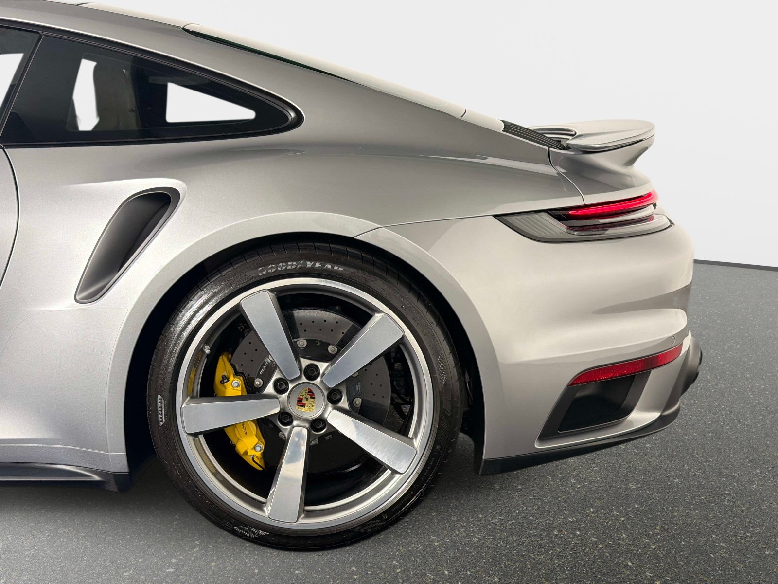 Used 2024 Porsche 911 Turbo S AWD/4WD image 15