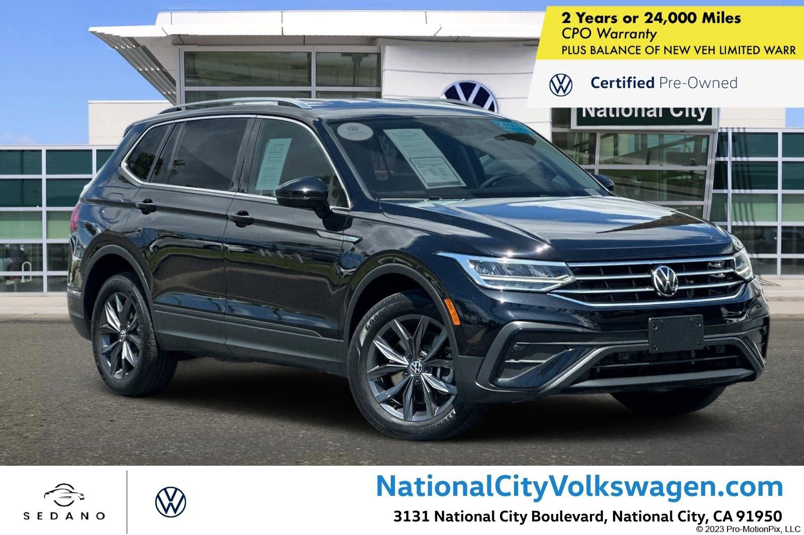 Used 2023 Volkswagen Tiguan SE FWD image 1