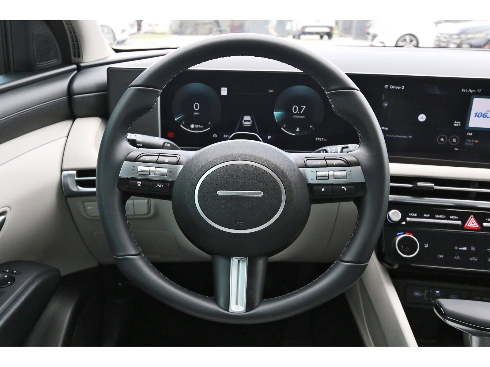 Used 2025 Hyundai Tucson SEL FWD image 15