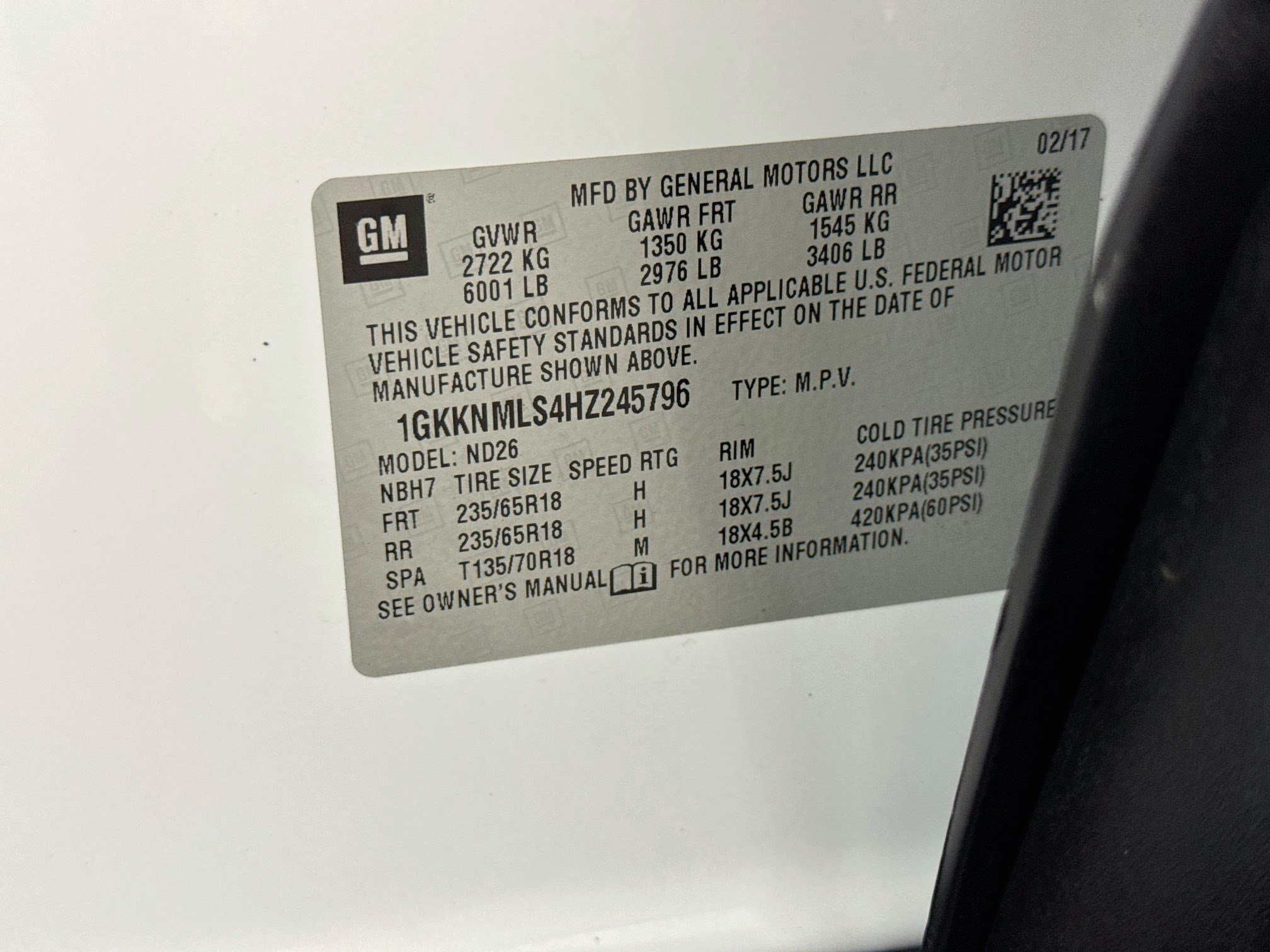 Used 2017 GMC Acadia SLT FWD image 16