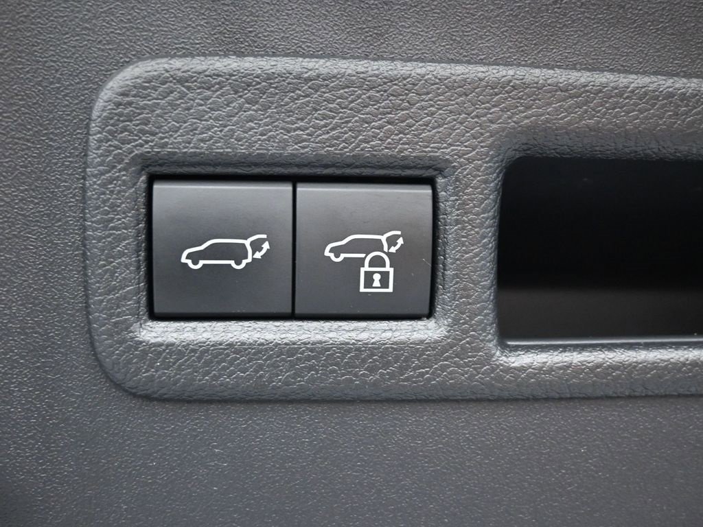 Used 2024 Toyota bZ4X XLE w/ Weather Package image 16