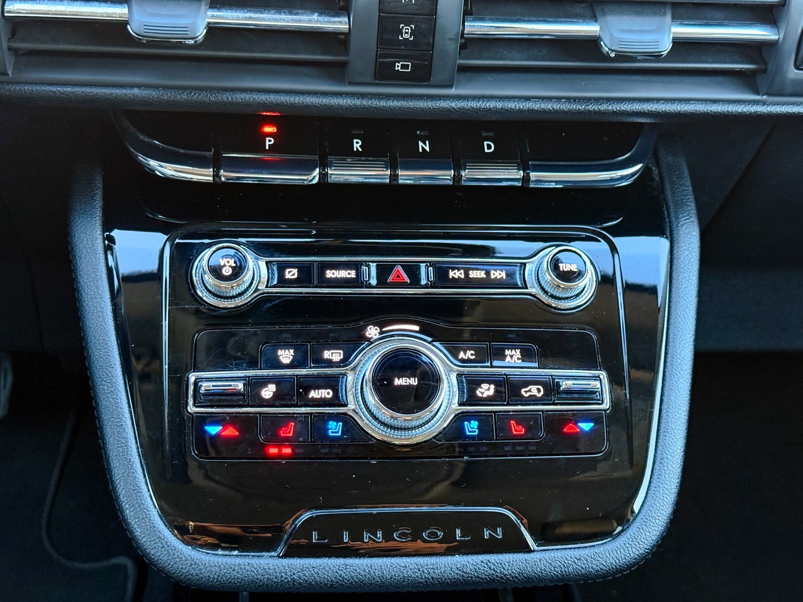 Used 2021 Lincoln Corsair AWD w/ Equipment Group 101A image 29