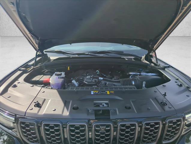 New 2025 Jeep Grand Cherokee Summit w/ Obsidian Package AWD/4WD image 19