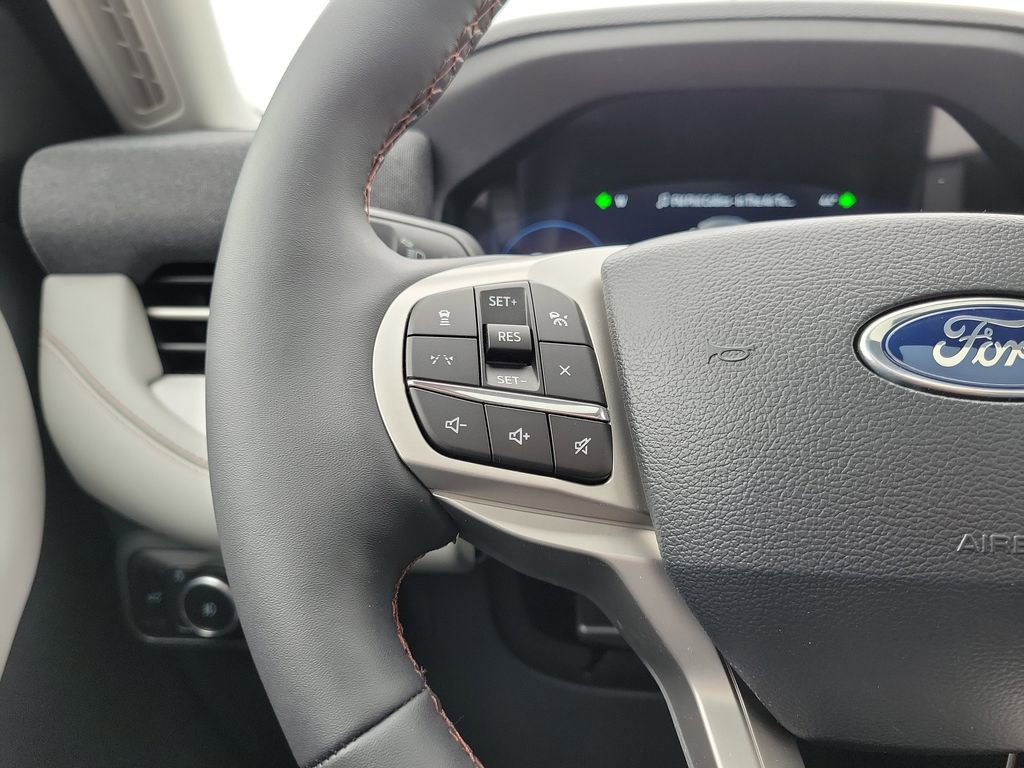 New 2026 Ford Explorer Active w/ Active Comfort Package image 23