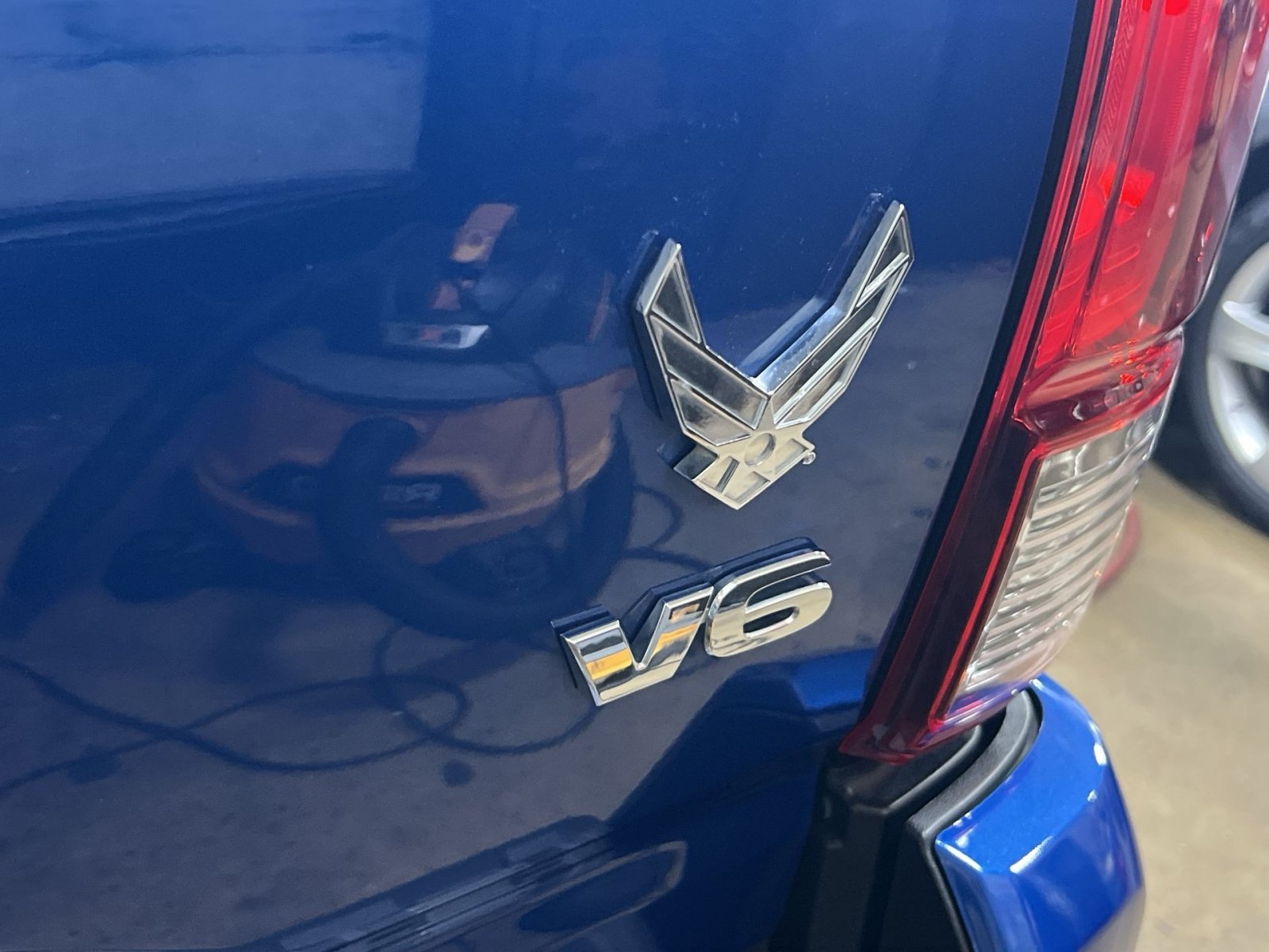 Used 2018 Toyota Tacoma TRD Sport w/ Technology Package AWD/4WD image 27