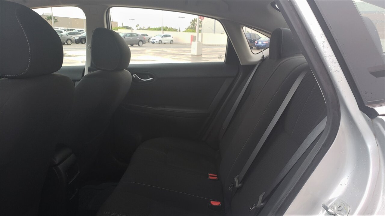 Used 2018 Nissan Sentra S FWD image 10