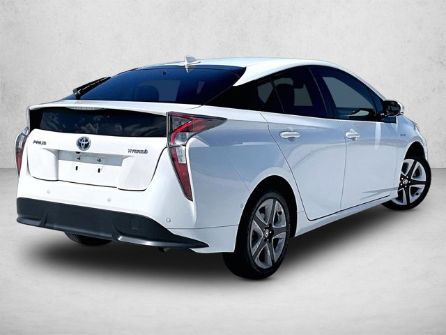 Used 2018 Toyota Prius Three Touring FWD image 2