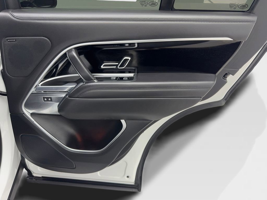 Used 2023 Land Rover Range Rover SE image 41