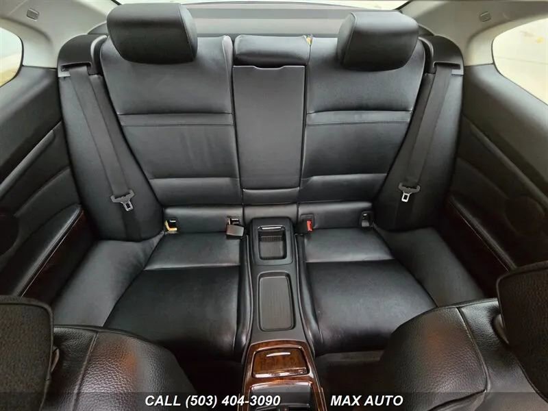 Used 2012 BMW 335i Coupe image 24