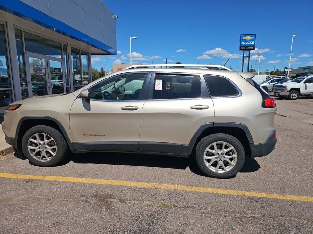 Used 2014 Jeep Cherokee Latitude w/ Comfort/Convenience Group AWD/4WD image 8