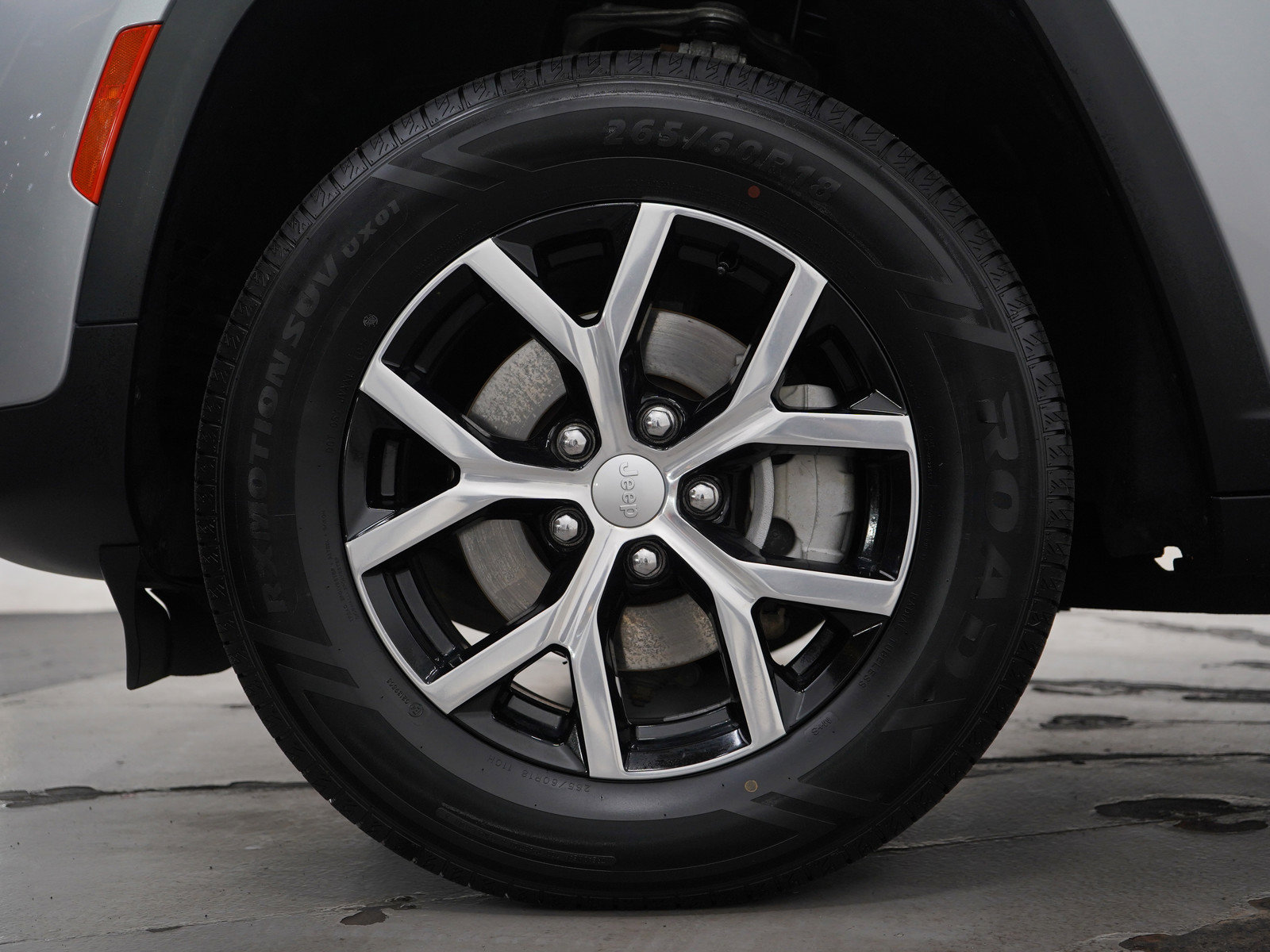 Used 2024 Jeep Grand Cherokee Limited image 28