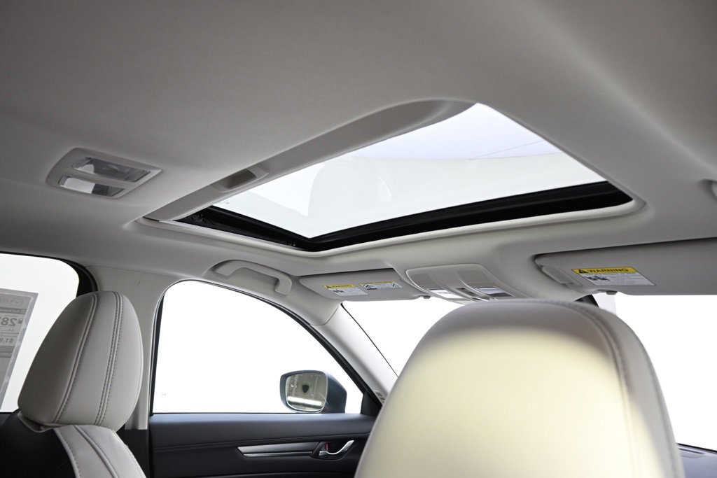 New 2025 MAZDA CX-5 AWD 2.5 S w/ Premium Plus Pkg image 17