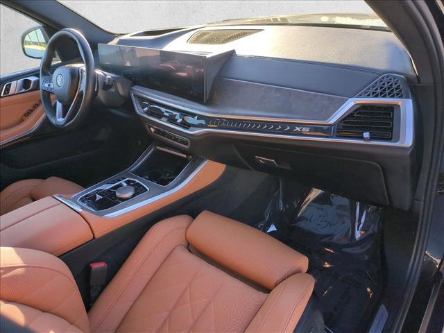 Certified 2024 BMW X5 sDrive40i w/ Parking Assistance Package image 24