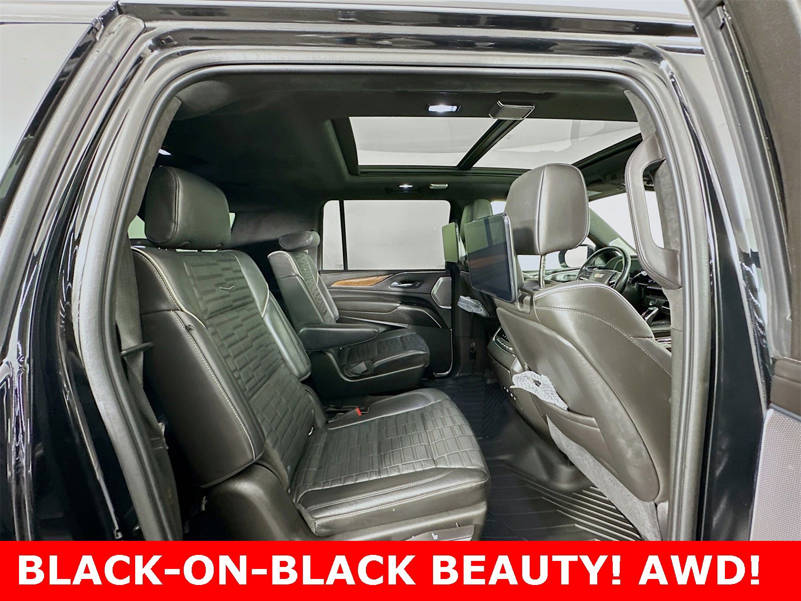 Used 2021 Cadillac Escalade ESV Sport Platinum w/ LPO, ONYX Package image 26