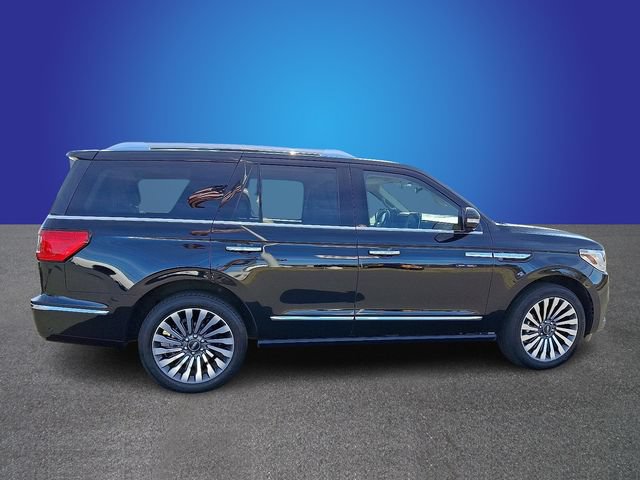 Used 2019 Lincoln Navigator Reserve AWD/4WD image 4