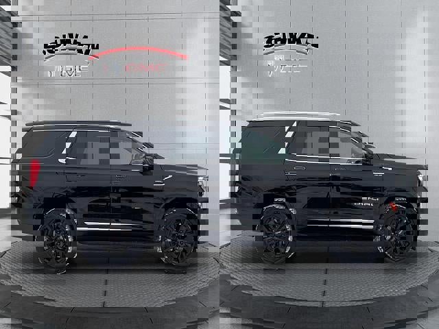 Used 2021 GMC Yukon Denali image 3