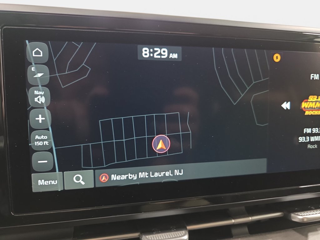 Used 2024 Kia Carnival EX FWD image 21