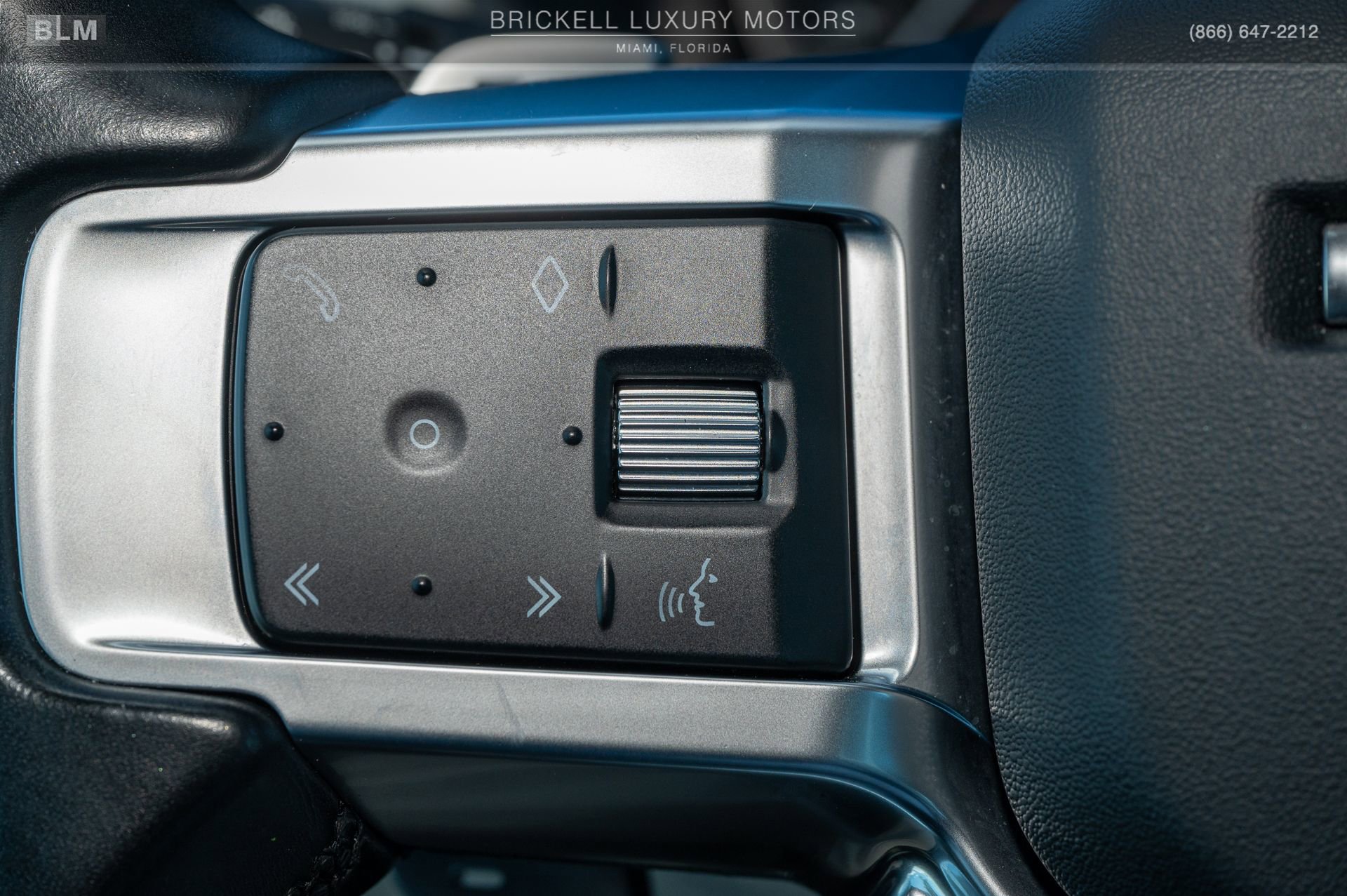 Used 2023 Land Rover Discovery S R-Dynamic image 27