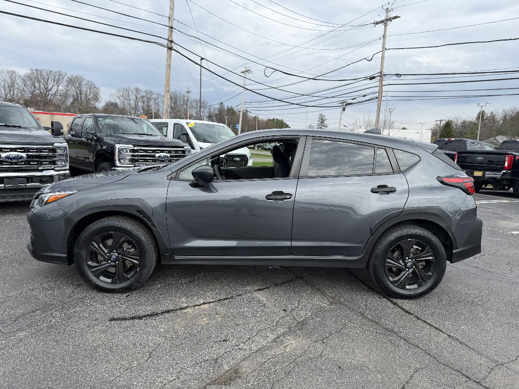 Used 2024 Subaru Crosstrek 2.0i image 3