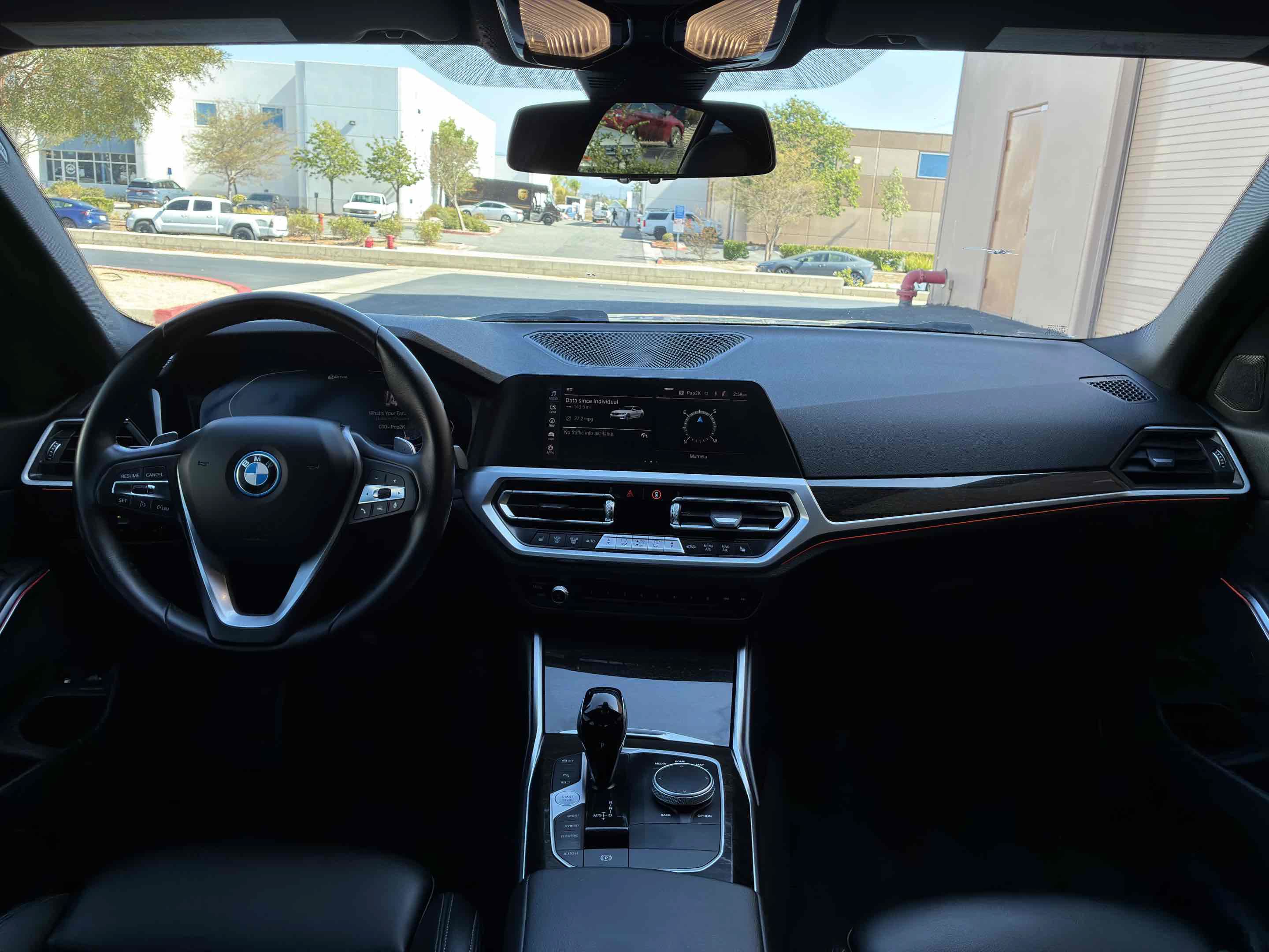 Used 2022 BMW 330e w/ Driving Assistance Package RWD image 17