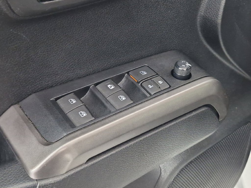 Used 2021 Toyota Tacoma SR5 RWD image 14