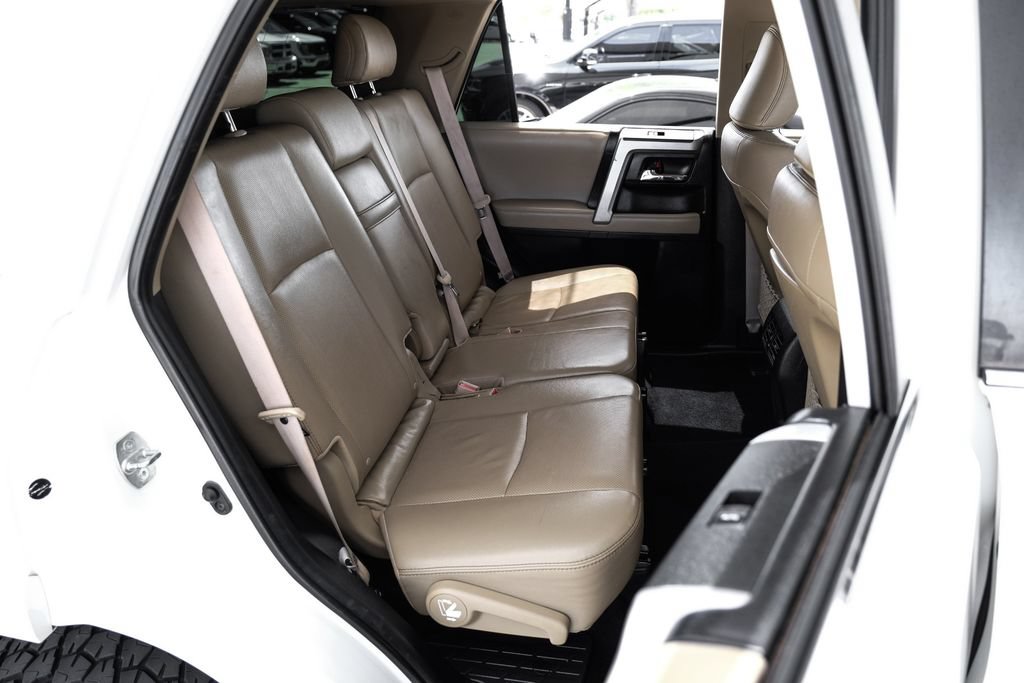 Used 2022 Toyota 4Runner Limited AWD/4WD image 38