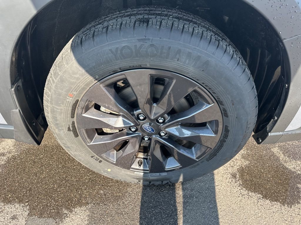 Certified 2025 Subaru Outback Onyx Edition image 32