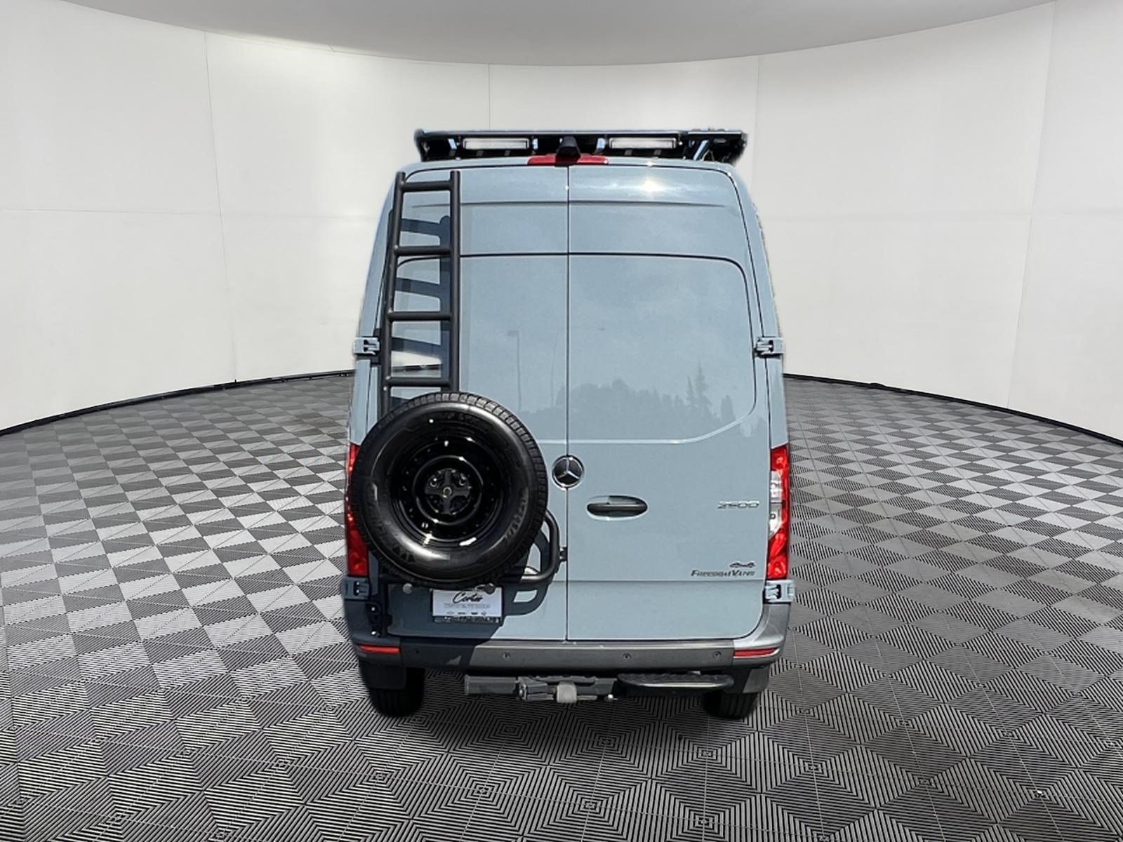 Used 2022 Mercedes-Benz Sprinter 2500 image 5