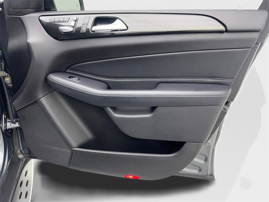 Used 2018 Mercedes-Benz GLS 450 4MATIC image 50