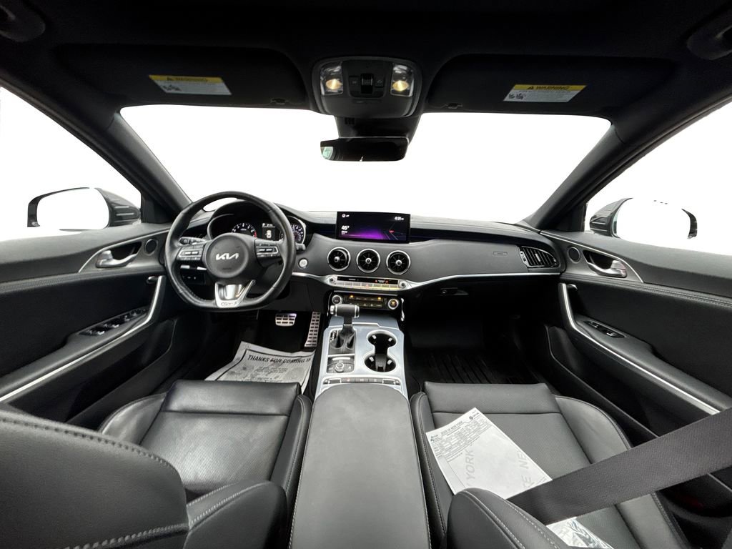 Used 2022 Kia Stinger GT1 image 17