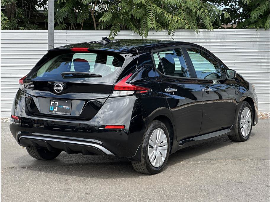 Used 2025 Nissan Leaf S FWD image 12