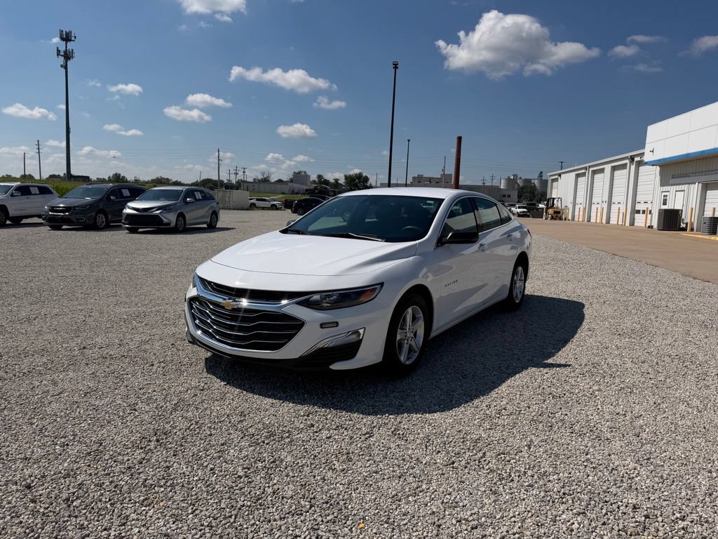 Used 2024 Chevrolet Malibu LS FWD image 7