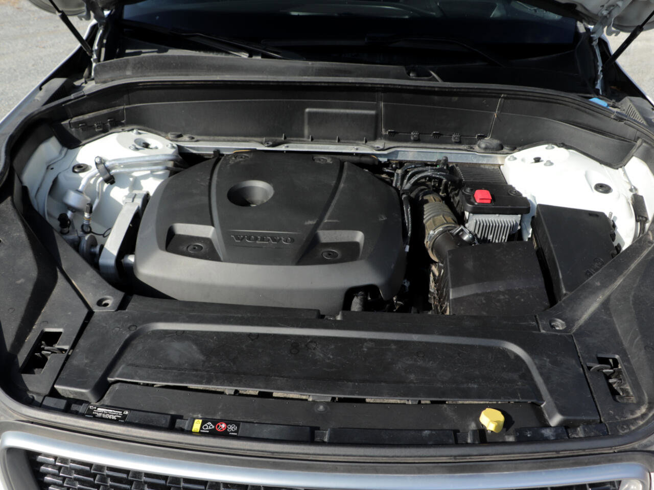 Used 2019 Volvo XC90 T6 R-Design w/ Advanced Package image 37