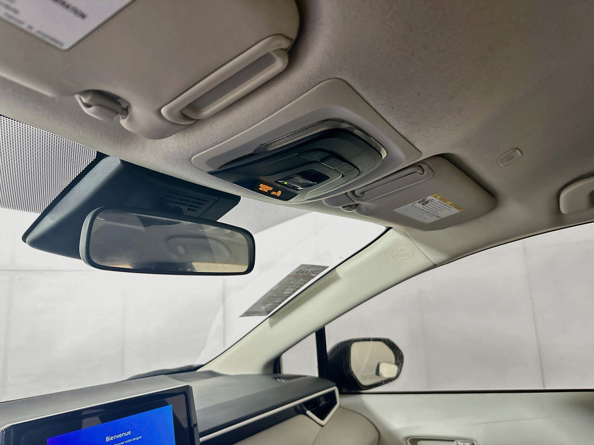 Used 2025 Toyota Corolla LE FWD image 18