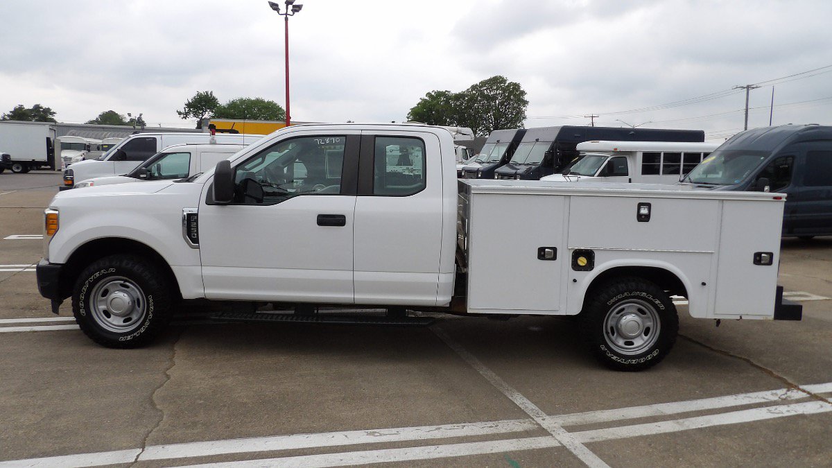 Used 2017 Ford F250 XL RWD image 3
