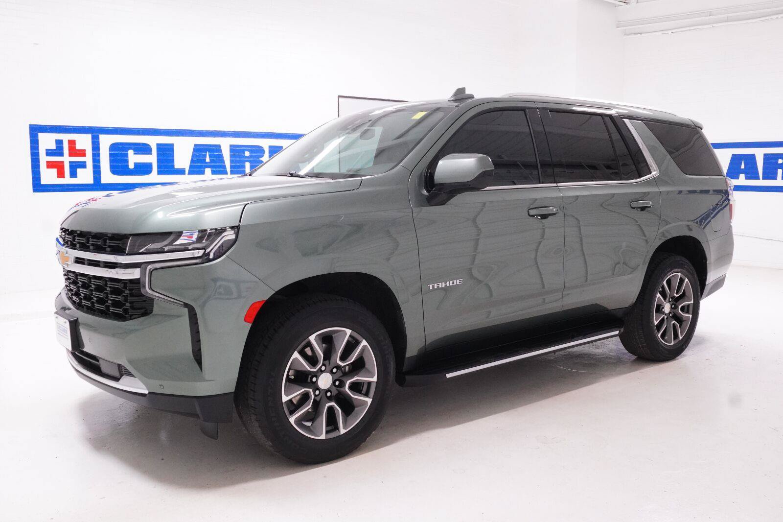 Used 2023 Chevrolet Tahoe LS RWD image 32