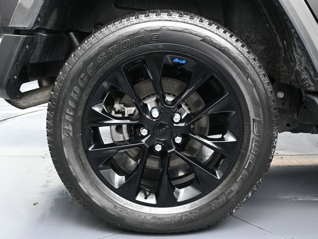 Used 2023 Jeep Wrangler Unlimited Sahara w/ Cold Weather Group image 13