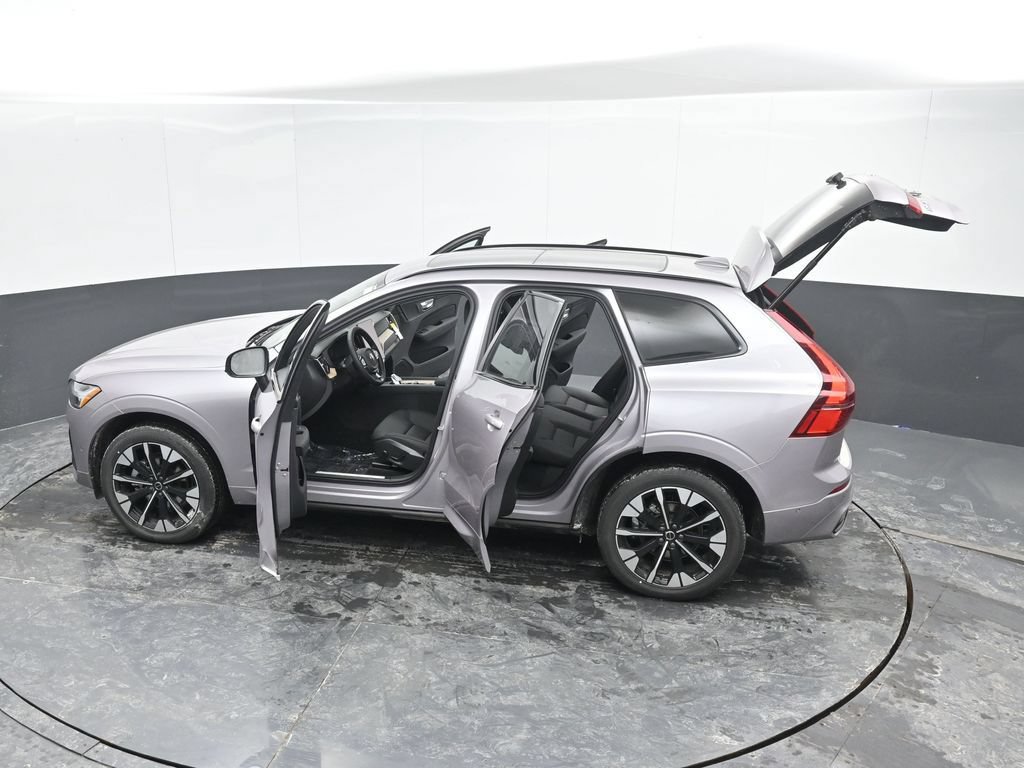 New 2026 Volvo XC60 B5 Plus w/ Protection Package Premier AWD/4WD image 48