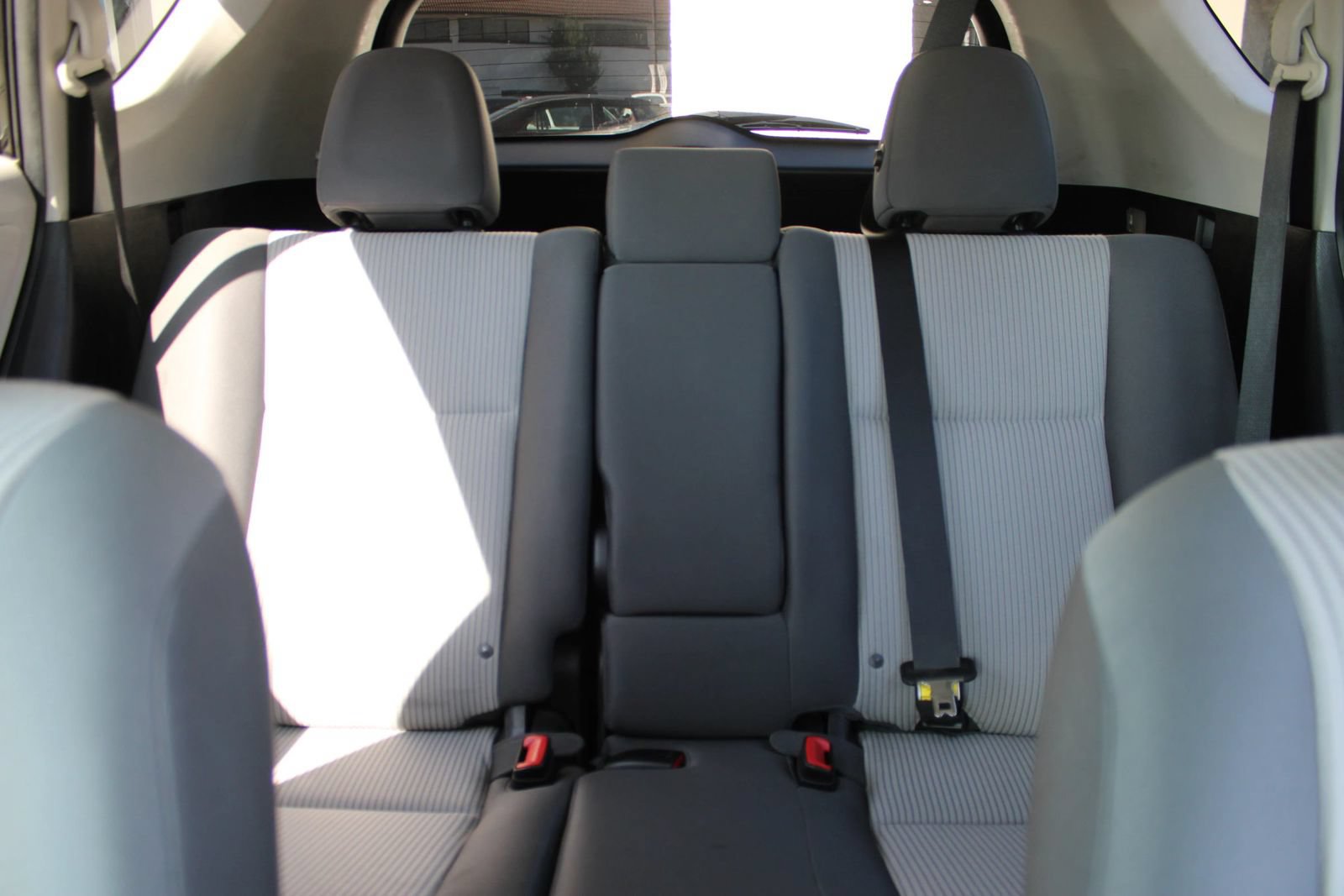 Used 2013 Toyota RAV4 LE FWD image 22